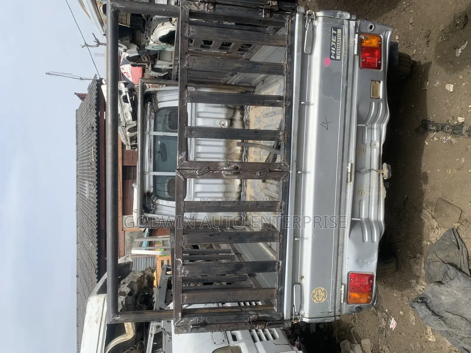Daihatsu Hijet 2012 Silver