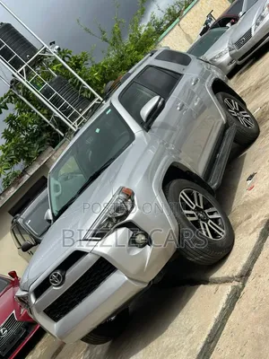 Toyota 4-Runner SR5 4x4 2019 Silver