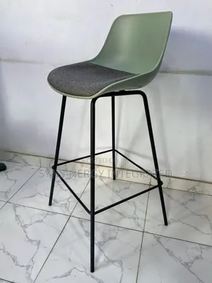 Classic Bar Chair