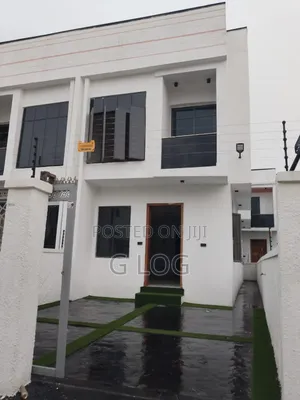 4bdrm Duplex in Ikota for sale