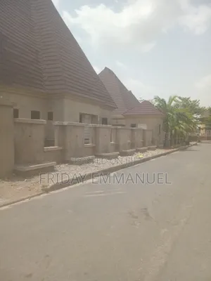 4bdrm Penthouse in Light House Estate, Sabon Lugbe for sale