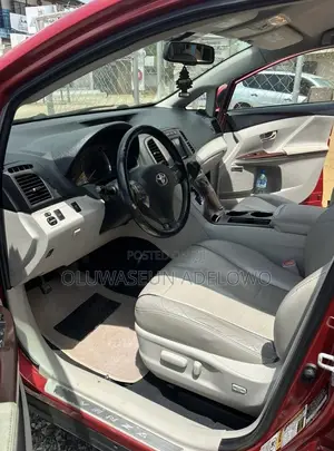 Toyota Venza 2010 Red