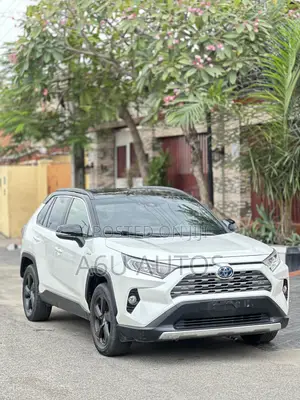 Toyota RAV4 2020 White