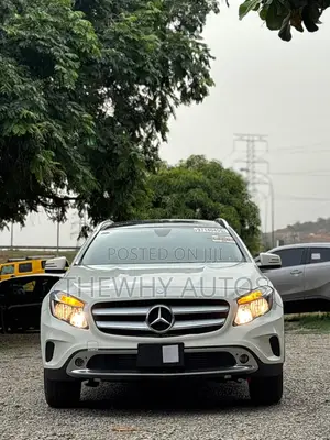 Mercedes-Benz GLA 250 2017 White