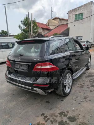 Mercedes-Benz M Class ML 550 4Matic 2013 Black