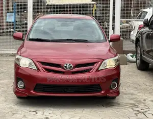 Toyota Corolla 2012 Burgundy