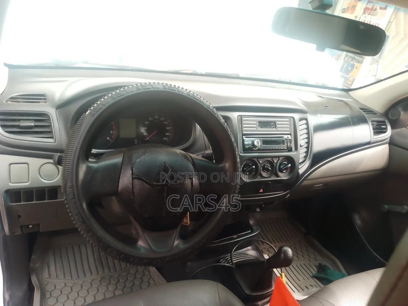 Mitsubishi L200 2016 White