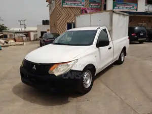 Mitsubishi L200 2016 White