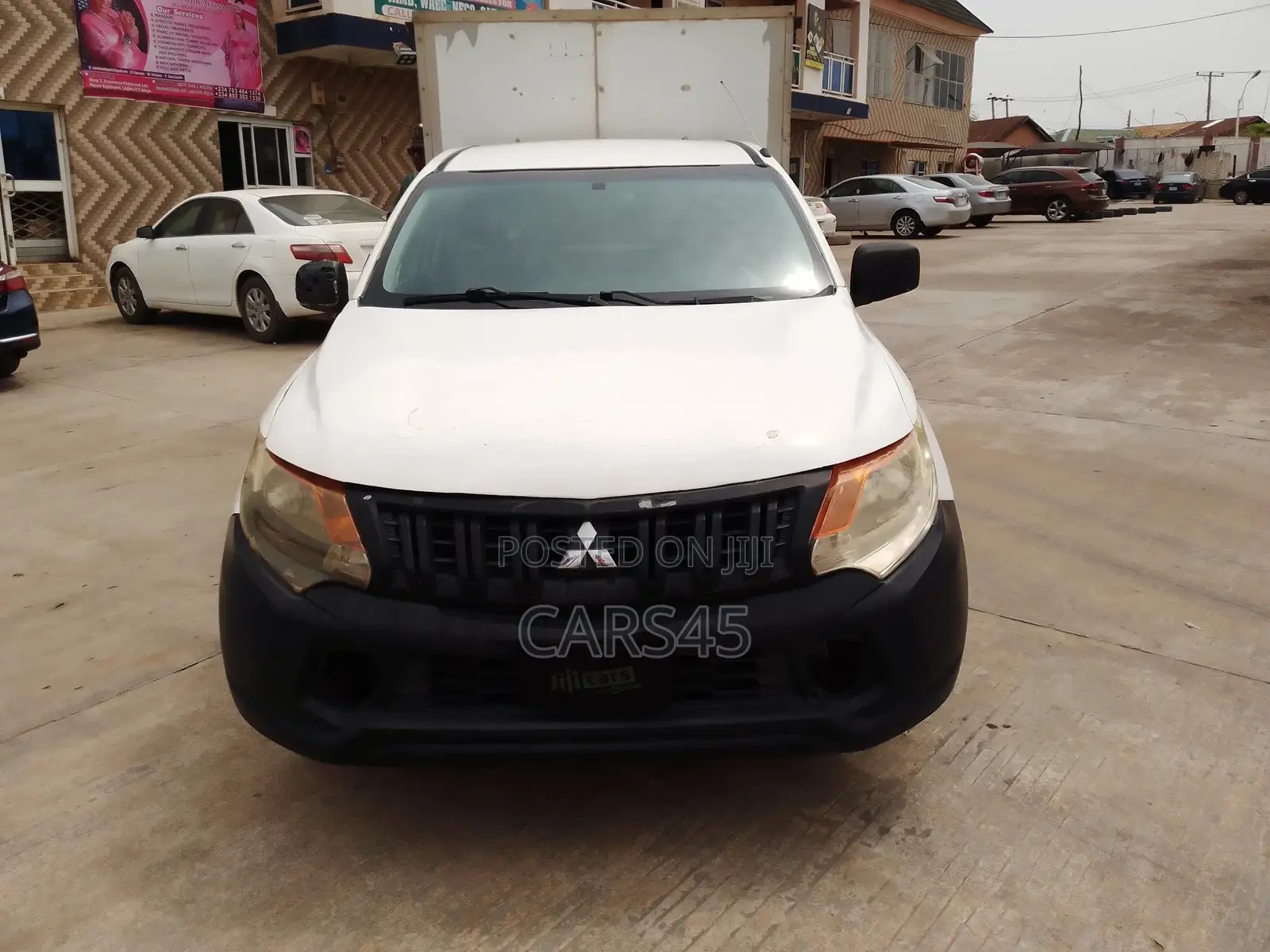 Mitsubishi L200 2016 White