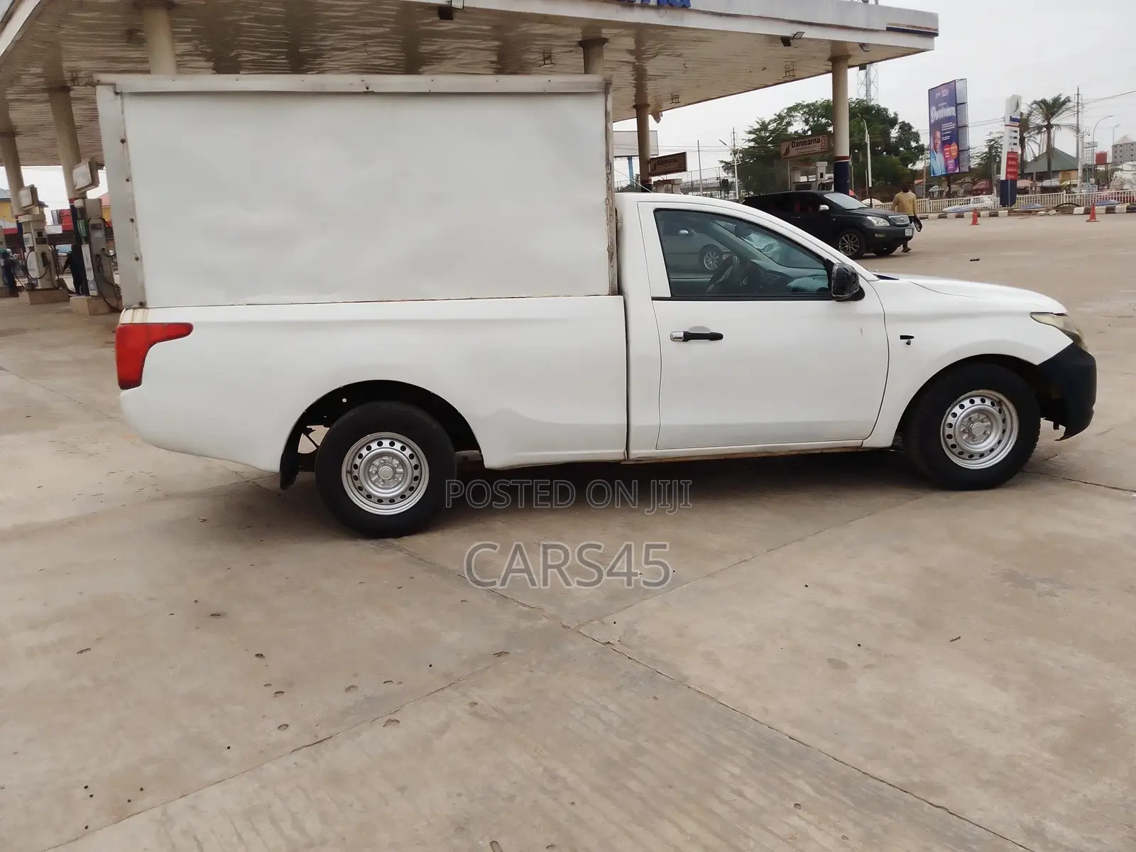 Mitsubishi L200 2016 White