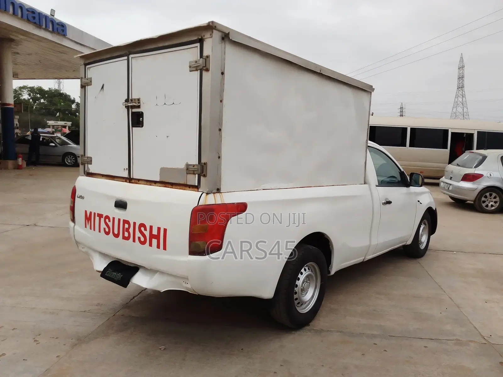 Mitsubishi L200 2016 White
