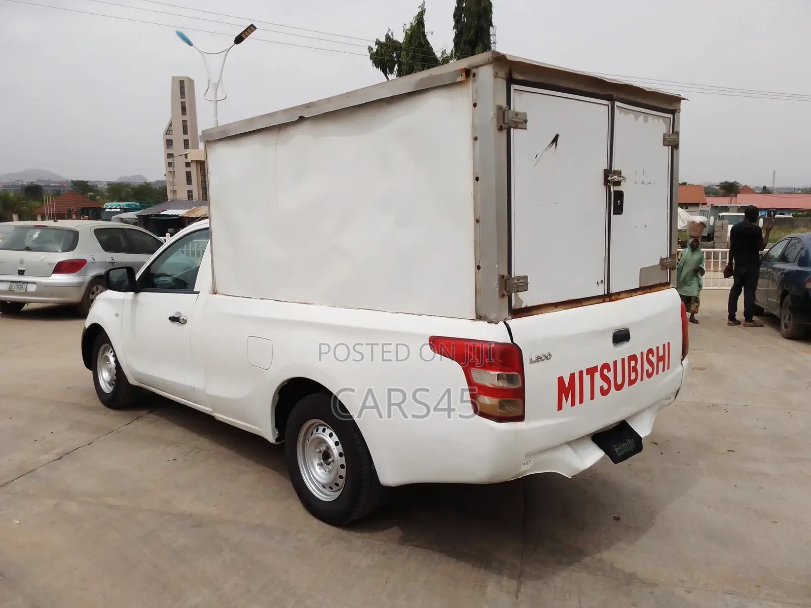 Mitsubishi L200 2016 White