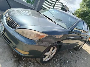 Toyota Camry 2004 Gray
