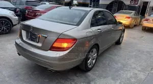 Mercedes-Benz C300 2008 Gold