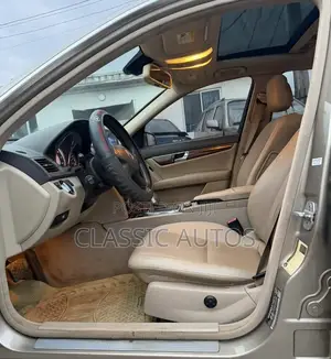 Mercedes-Benz C300 2008 Gold