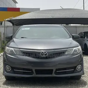 Toyota Camry 2014