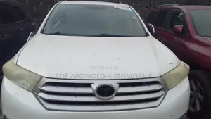 Toyota Highlander Limited 2011 White