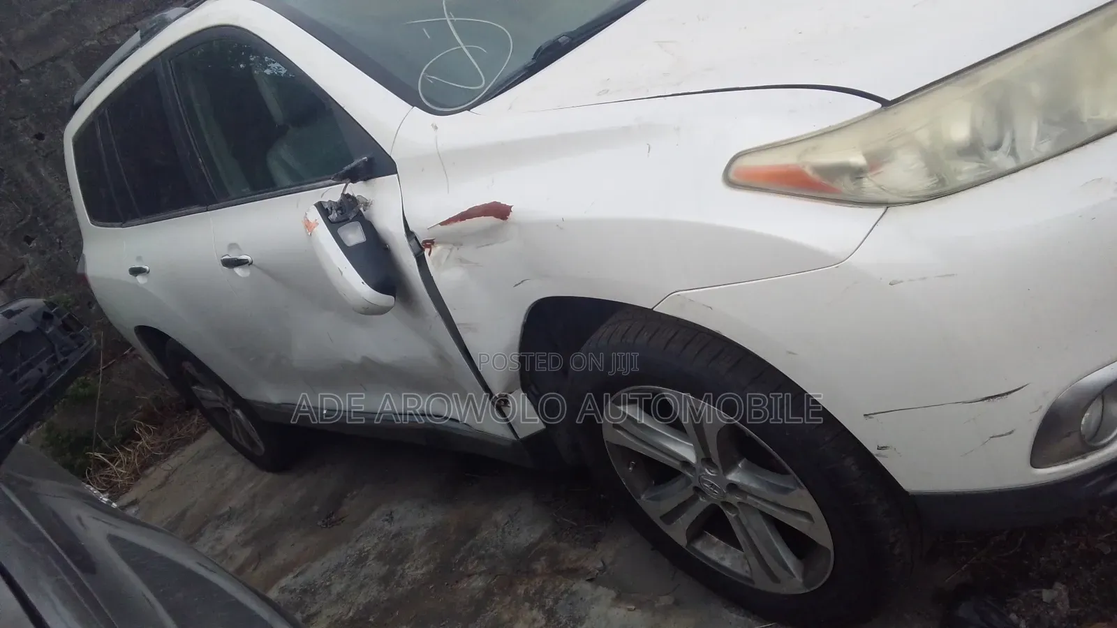 Toyota Highlander Limited 2011 White