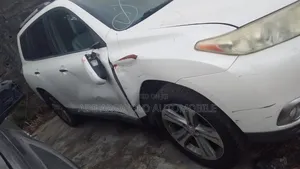 Toyota Highlander Limited 2011 White