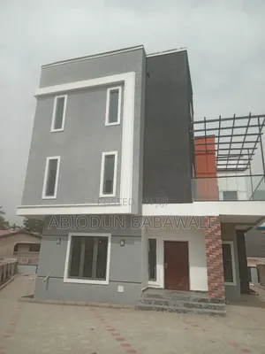 5bdrm Duplex in Wuse 2 District for rent
