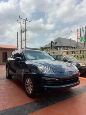 Porsche Cayenne 4dr SUV AWD (3.6L 6cyl 6M) 2014 Black