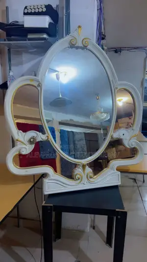 Foreign Used Statement Minimalist Mirrors