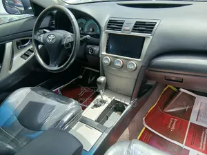 Toyota Camry SE 4dr Sedan (2.5L 4cyl 6A) 2011 Silver