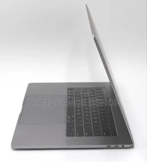 Laptop Apple MacBook 2018 32GB Intel Core i9 SSD 512GB