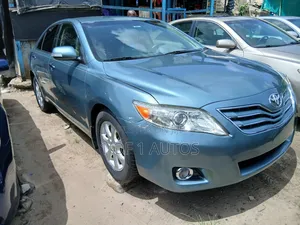 Toyota Camry LE 4dr Sedan (2.5L 4cyl 6AM) 2010 Green