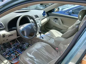 Toyota Camry LE 4dr Sedan (2.5L 4cyl 6AM) 2010 Green