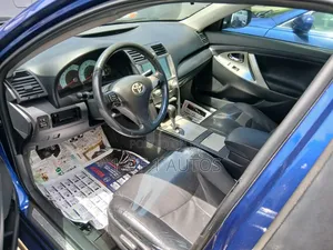 Toyota Camry SE 4dr Sedan (2.5L 4cyl 6A) 2011 Blue