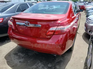 Toyota Camry LE 4dr Sedan (2.5L 4cyl 6AM) 2010 Red