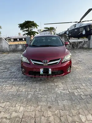Toyota Corolla 2011 Burgundy