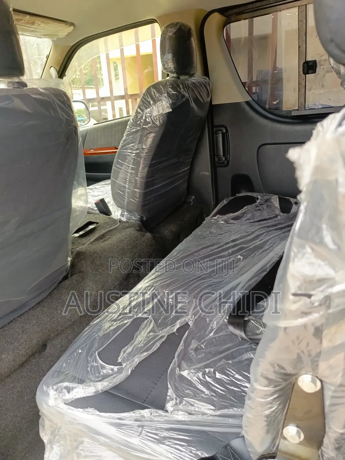 Toyota HiAce 2012 Grey
