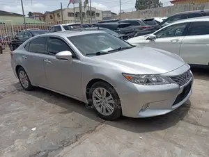 Lexus ES 2014 Silver