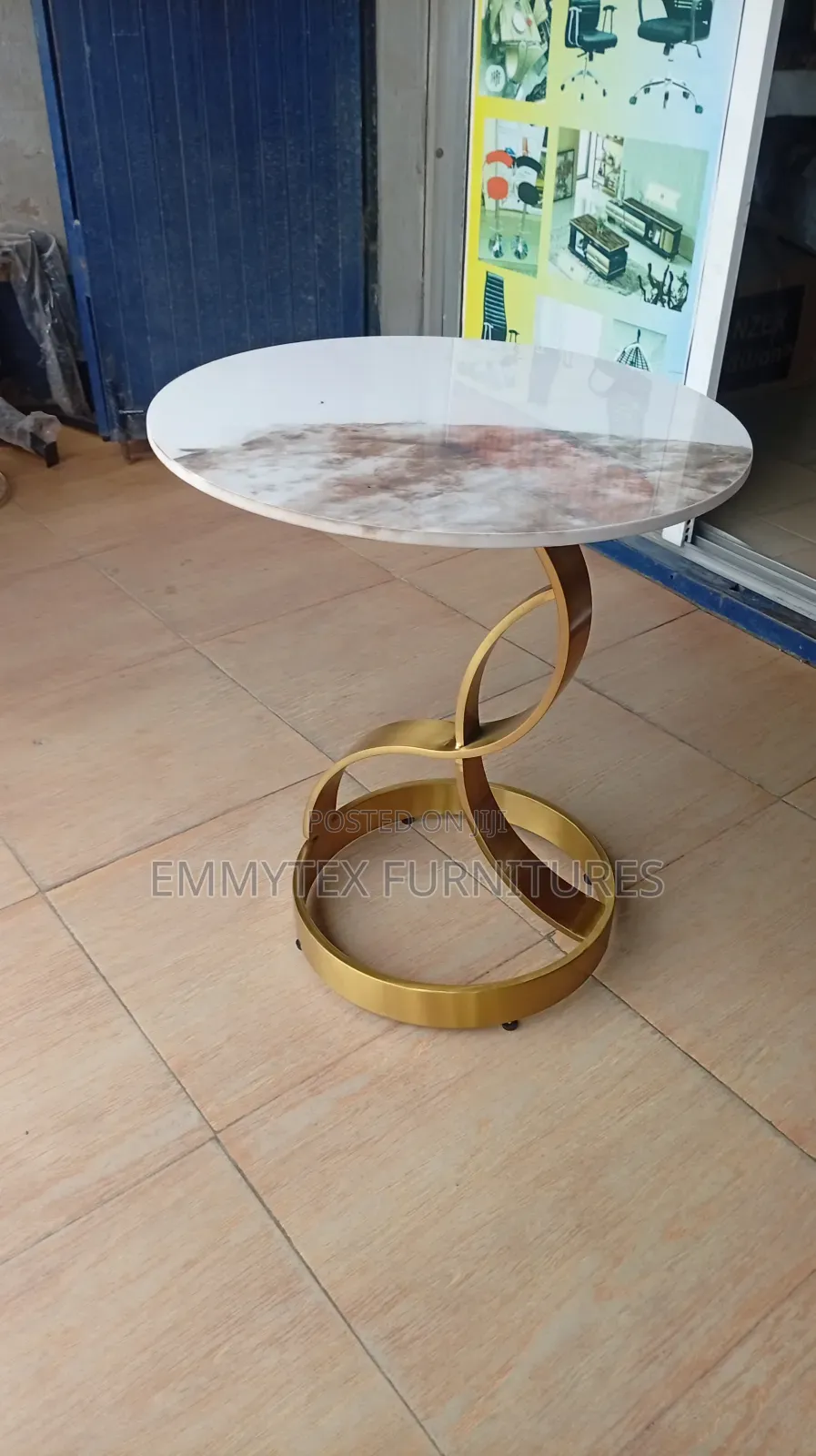 Sides Stool