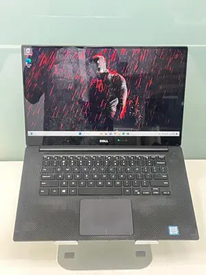 New Laptop Dell XPS 15 9560 16GB Intel Core i7 SSD 512GB