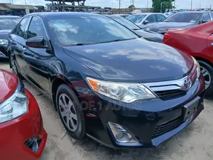 Toyota Camry LE 4dr Sedan (2.5L 4cyl 6A) 2013 Black