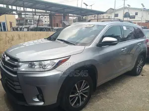 Toyota Highlander 2017 Gray