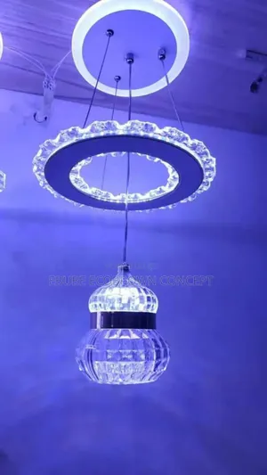 Beautiful Pendant Dropping Chandelier Light With Crystal Design Light