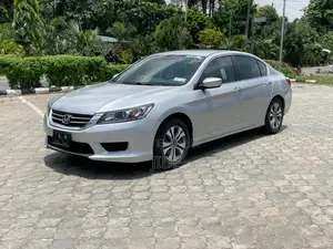 Honda Accord LX 4dr Sedan (2.4L 4cyl 6M) 2014 Silver