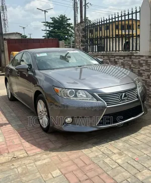 Lexus ES 2013 Gray