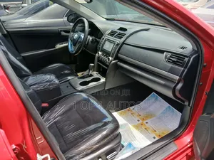 Toyota Camry SE 4dr Sedan (2.5L 4cyl 6A) 2012 Red