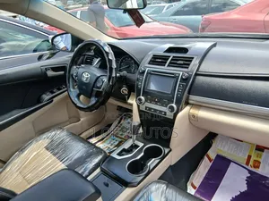 Toyota Camry LE 4dr Sedan (2.5L 4cyl 6A) 2013 Green