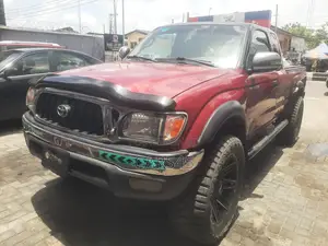 Toyota Tacoma 2004 Red