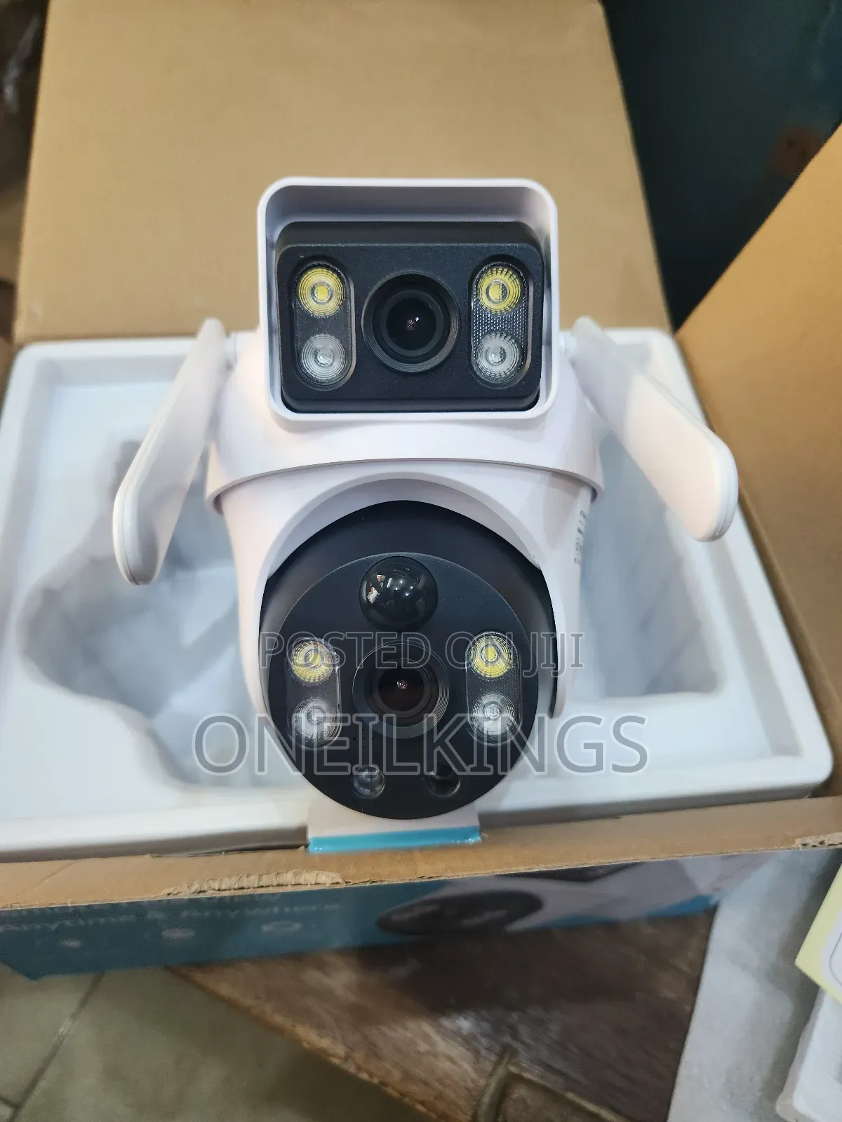 Dual Lens 360 Solar C
