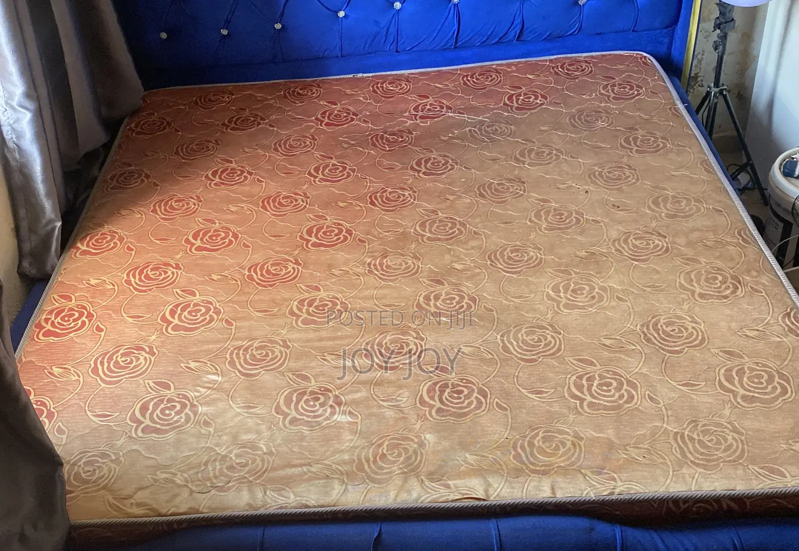 Bedframe and Bed