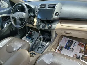 Toyota RAV4 2010 Gray