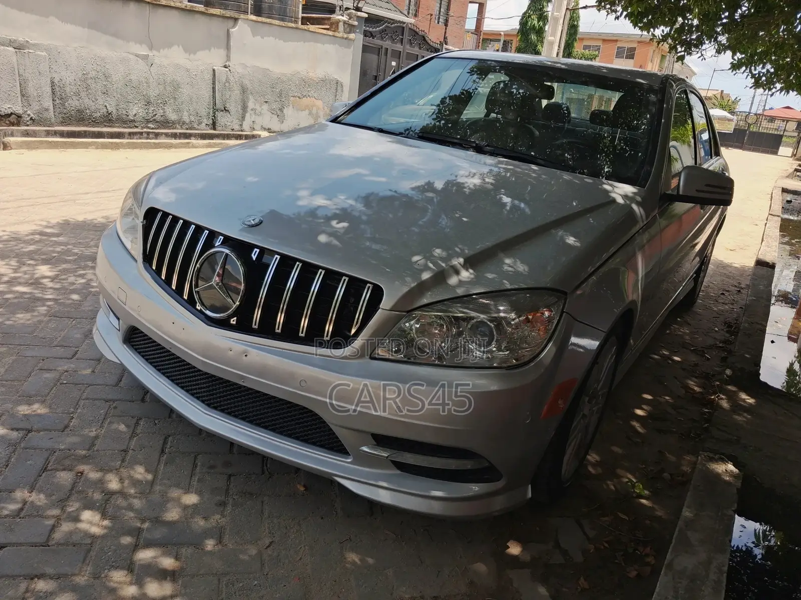 Mercedes-Benz C250 2011 Silver