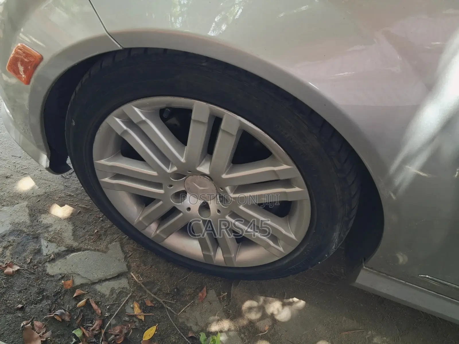 Mercedes-Benz C250 2011 Silver
